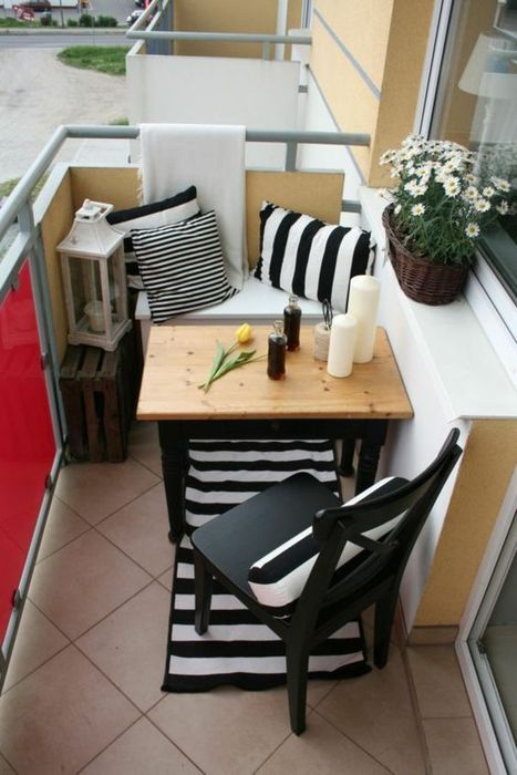 Furniture-small-balcony-1.jpg