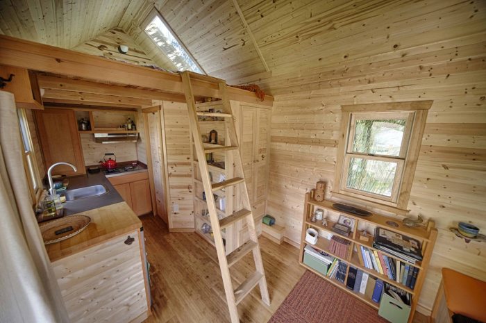 Sweet-Pea-Tiny-House-Interior.jpg